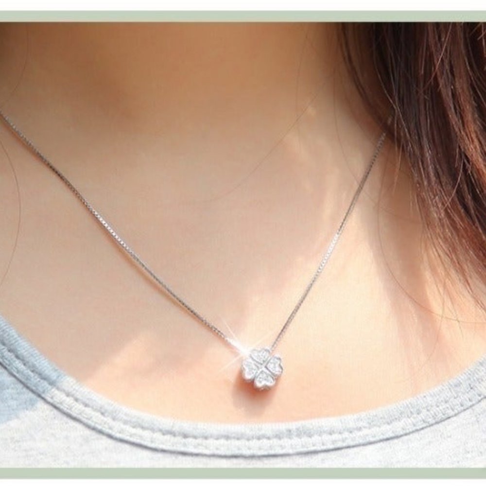 NEW 925 Sterling Silver Diamond Clover Necklace F - Picture 2 of 6